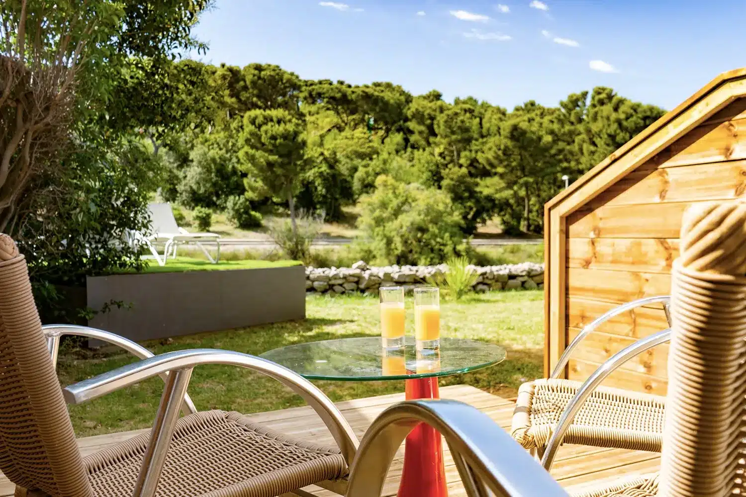 Terrasse privative avec vue sur la pinède